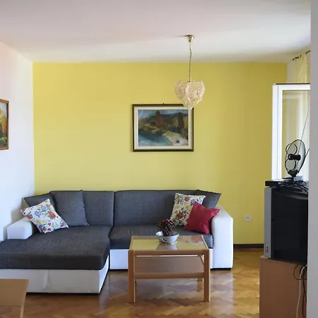 With A Balcony And Sea View, Just 300 Metres From The Appartamento *